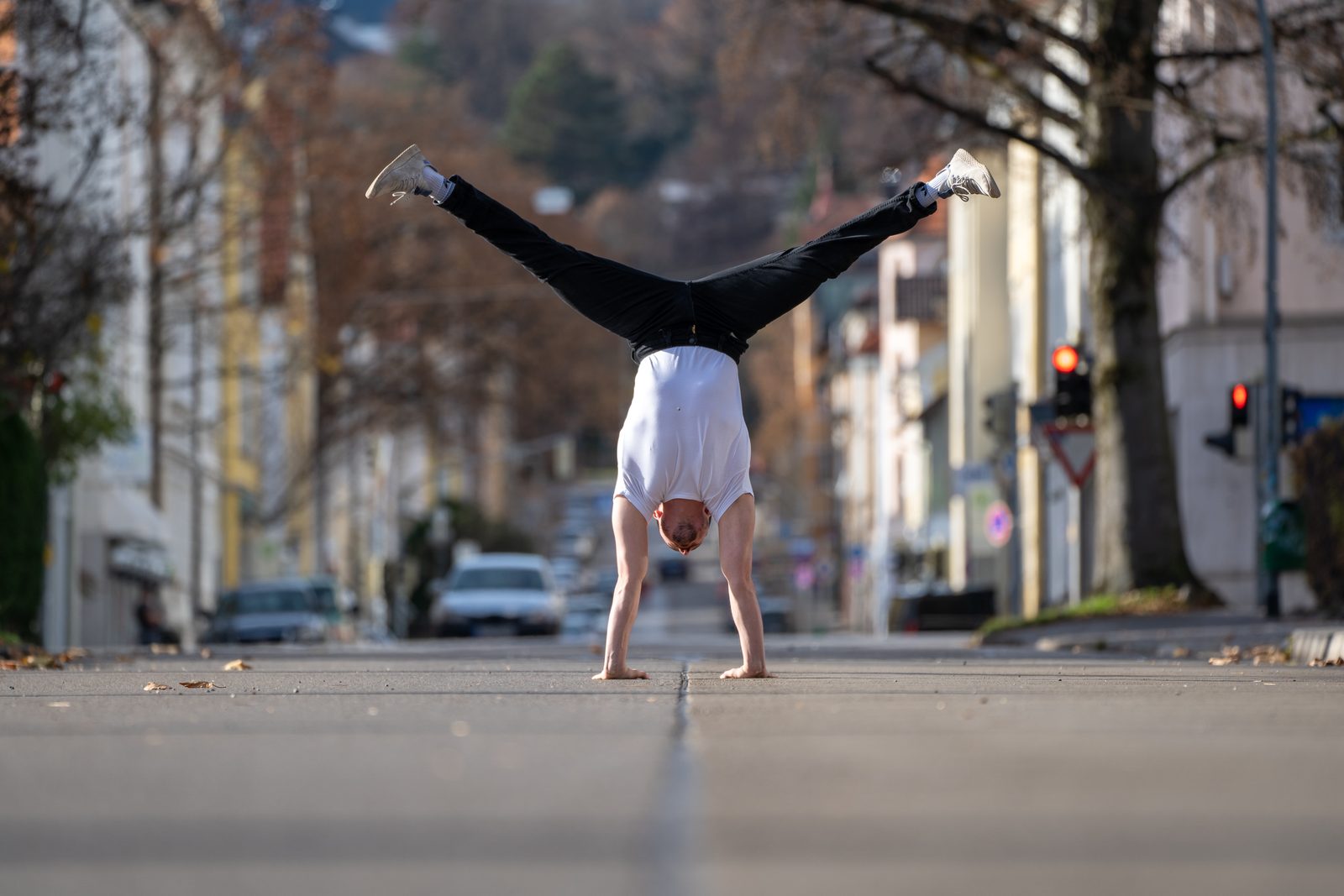 Felix Städele im Handstand
